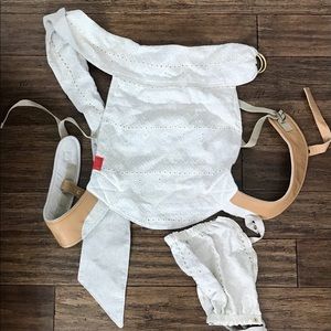 Sakura bloom eyelet baby carrier never used!